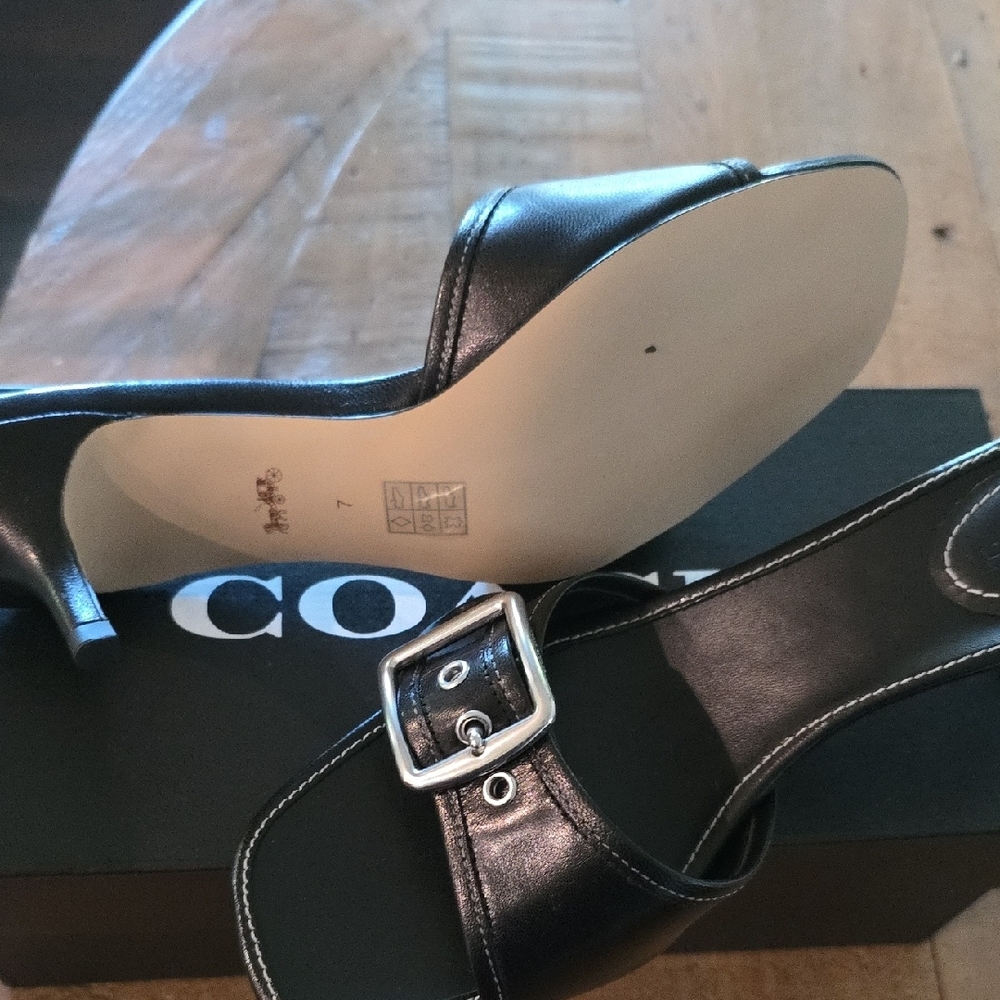 NWT Coach MARGOT Black Leather Buckle Mules 7M - Picture 4 of 5